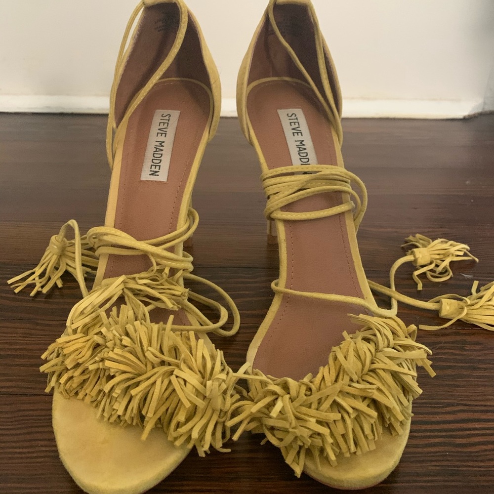 Steve Madden Sassey Yellow Suede Heel